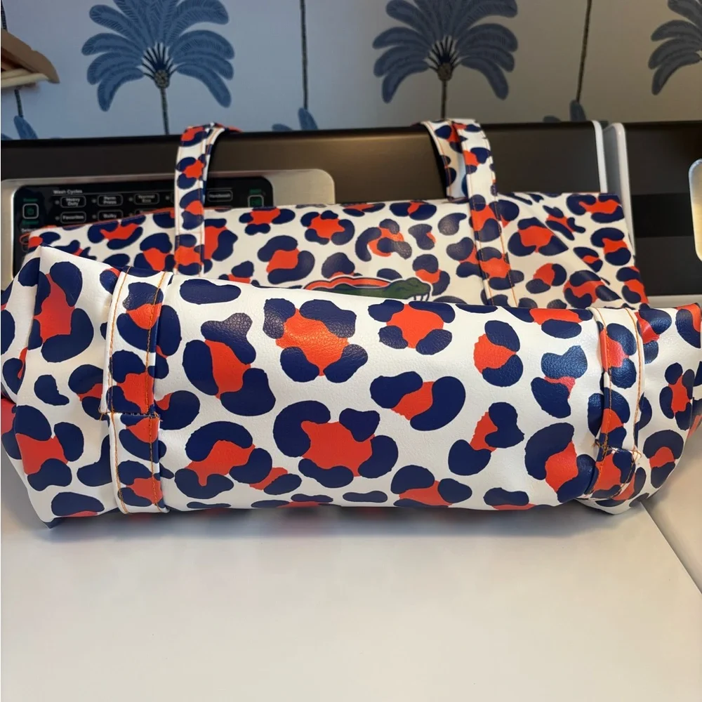 Florida Gators Leopard Print Tote Bag - Picture 2 of 4